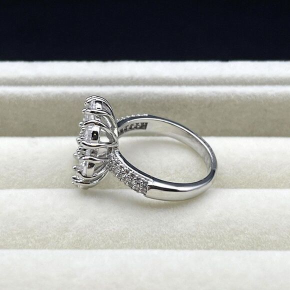 925 Sterling Silver with White Diamond Cubic Zirconia Flower Ring Size 10 - Picture 5 of 11